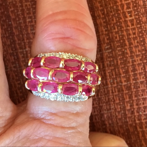 10KTYG Ruby Diamond Ring Size 7 1/4. Weight 7.1.  Can be resized.  Perfect Gift. - Picture 2 of 13